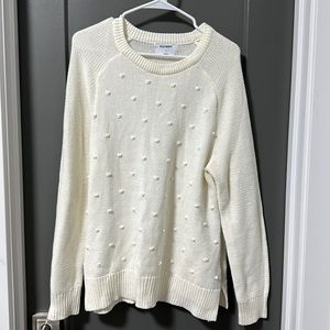 White Old Navy sweater